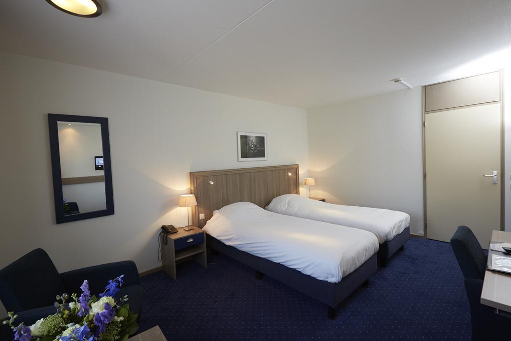 Hotel Zwartewater Zwartsluis Ruang foto
