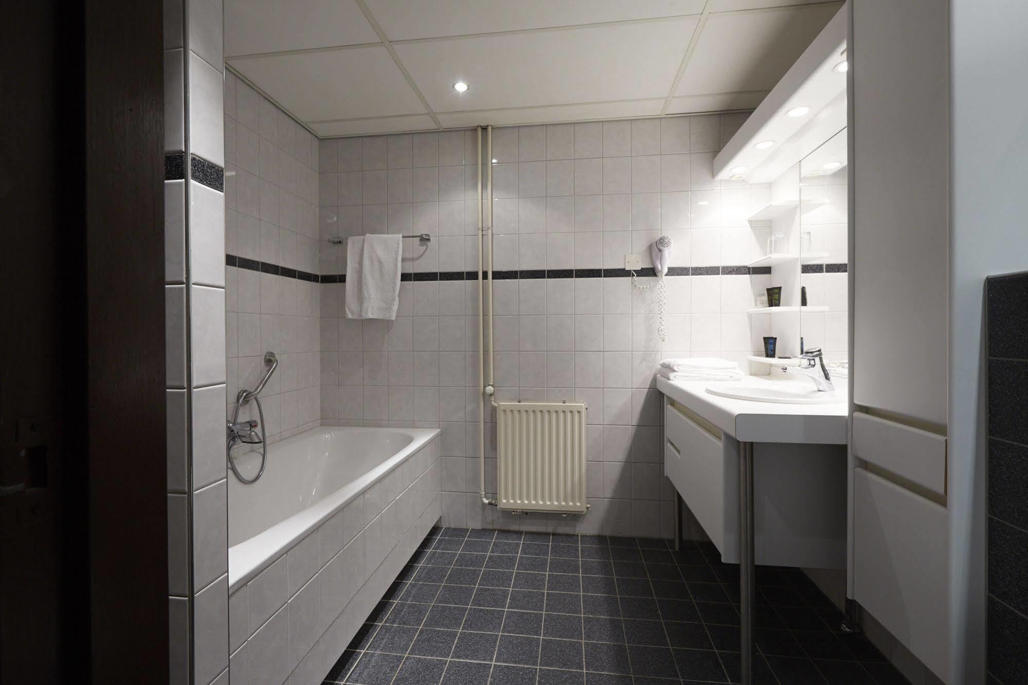 Hotel Zwartewater Zwartsluis Bagian luar foto